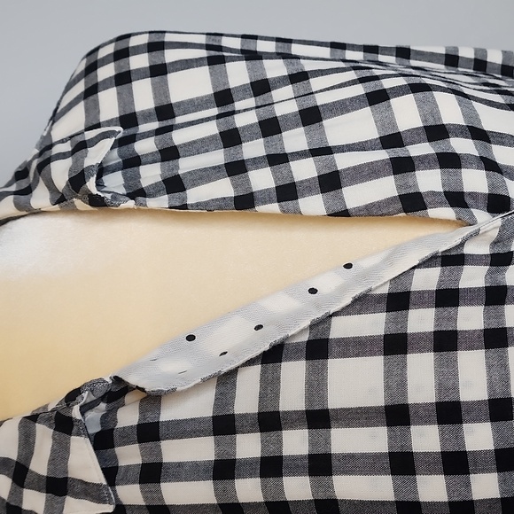 Madewell size M black and white short sleeve top. B42 - Picture 3 of 10